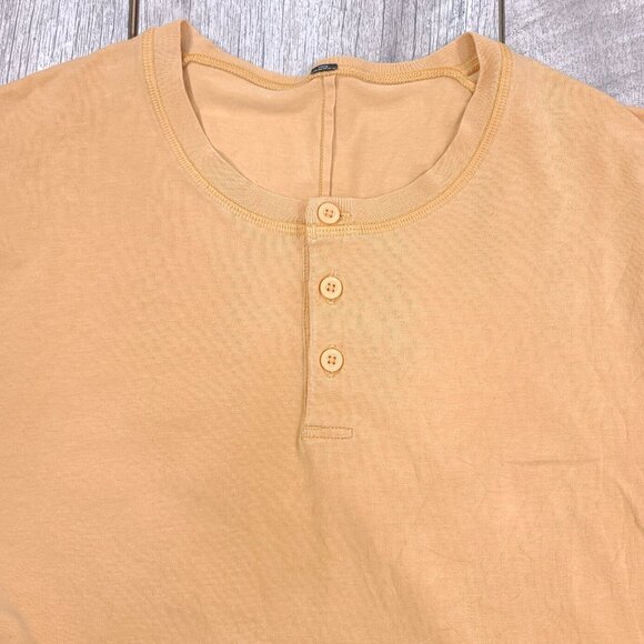 Lululemon Shirt Mens Medium Yellow 5 Year Basic Henley Long Sleeve Stretch Top - Picture 5 of 6